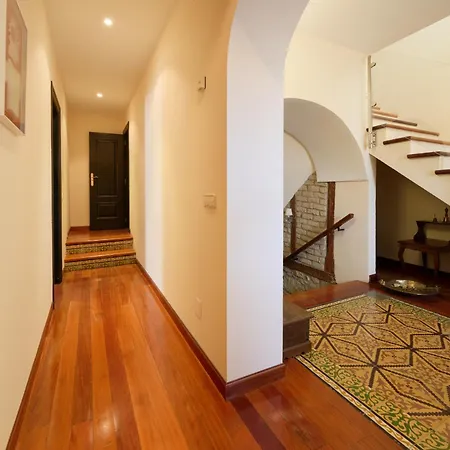 Wine Escape By Fidalsa Baigorrietxea *