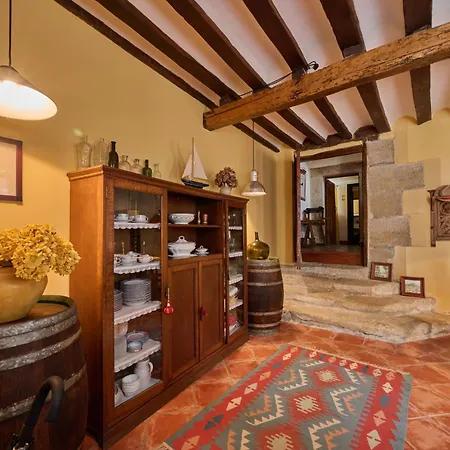 Villa Wine Escape By Fidalsa Baigorrietxea *